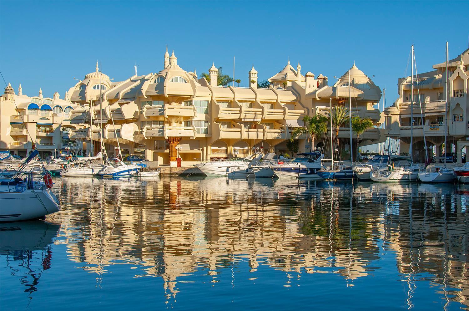 Apartamento Estudio Luminoso En Puerto Marina Benalmádena